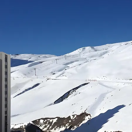 Au Pied Des Pistes * لا مونجي